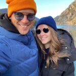 Yuliya Topolnitskaya Instagram - Это было очень важное путешествие! Было много красоты,природы,воздуха,тепла,смеха,добра и любви! Было и основное событие,почему мы здесь оказались это съемки проекта!Было много эмоций! Но самое главное были люди!Люди,с которыми было очень тепло,смешно и комфортно! А главное,что «мы поехали плясать» 🤍 Спасибо,Алтай! А приютили нас всех и оберегали,создавали нам атмосферу дома @clubmolodost @melnikovay 🤍 Согревали меня : @12storeez @mgolomazdina 💙 Altai Republic