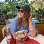 Yuliya Topolnitskaya Instagram - Мои хаотичные мысли и эмоции ✍️ • У китов есть пупки • Больше всего бесят люди,которые не могут признать свои ошибки и будут спорить с тобой до последнего • Кубик Рубика – товар, который больше всего продается в мире • Ощущение,что строителей берут на работу только если они филигранно засирают предыдущих строителей (кто это делал?руки бы оторвать!какой позор!) • Я не знаю сколько нужно нервных клеток в запасе,чтобы не просрать их всех на ремонт • Исторические сериалы про королей-топ • Каштаны меняют цвет, чтобы рассказать насекомым о наличии нектара • Поел гречу-замочи тарелочку сразу Moscow, Russia