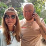 Yuliya Topolnitskaya Instagram - Для меня закончился проект «Звезды в Африке» я ни о чем не жалею,я очень рада,что этот проект был в моей жизни!я очень горжусь собой!Горжусь,что я очень много чего смогла и поняла что по факту я в принципе могу сделать все что захочу!горжусь,что я попыталась сохранить все моральные качества, (да были моменты,когда не очень то получалось) но в целом я считаю,что это успех в этих обстоятельствах! Я очень рада,что всетаки я такая какая я есть!и что с годами во мне это не исчезает!Я искренне радуюсь всему в этом мире и искренне расстраиваюсь и плачу когда сталкиваюсь с болью и со страхами,фобиями! И мне не стыдно за это!ни капельки! И да этот проект подарил мне огромную смелость и уверенность! И я очень рада,что этот путь на проекте у меня был с достойнейшими людьми - моей командой ! @ptaha @stognienko @jenia_iskandarova я искренне восхищаюсь вами и благодарю вас!Если бы не вы,я бы точно ничего не смогла,я очень признательна вам,что вы воспринимали меня со всеми моими недостатками и загонами и что мы были такая большая опора и поддержка друг для друга!с ребятами мы уже давно знакомы и это близкие мне очень люди!которыми я дорожу! А с Женькой мы сдружились сильно на проекте,и я очень рада ,что у меня появился такой новый и офигенный друг!люблю вас! Вы мощные! (У нас классная команда « говна» получилась) 🤍 Отдельное спасибо продюсерам и съёмочной группе! Вы нереальные 🤍 South Africa