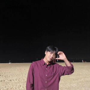Yun Sung Instagram - 해운대 밤바다 ♥️