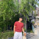 Yun Sung Instagram - 워후 덥다…. 더위 조심하세요 !!!🔥