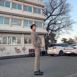 Yun Sung Instagram - 🐮❤️🧞‍♂️