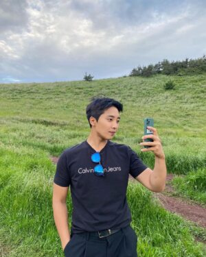 Yun Sung Instagram - 제주도 🍊💗🥹