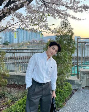 Yun Sung Instagram - 왕십리 나드리 💗🌸
@xubzzi