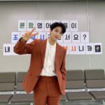 Yun Sung Instagram - 감동의 인증샷 ☺️🤍 더트롯쇼 덕분에 어제 하루 참좋은날! 이었습니다💗 감사합니다!!!