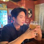 Yun Sung Instagram - 추억의 노래 😊🥹