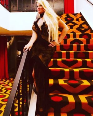 Yvette Rachelle Instagram - Guess where this high fashion shoot took place?🌴
Interestingly, the carpet came from one of my alltime favorite #horrorfilm #vintagehorror #theshiningmovie The Shining starring uber talented #jacknicholson And Directed by legendary macabre Director #stanleykubrick .This place was designed by famed #interiordesigner #johnathanadler 🍌🍌He totally remodelled this Gene Autry former hotel that Gene owned in 1961 🌴🌴Now its a stunning work of art🌴🌴 This super cool resort is one of the #leadinghotelsoftheworld #parkerpalmsprings #theparkerpalmsprings @parkerpalmsprings🌴🌴Great resort to retreat coachella2019 #rewindtime #chillaxing #peaceout✌ Actress #topmodelselfie #swedishmodel XOXO 💋#YvetteRachelle 💋