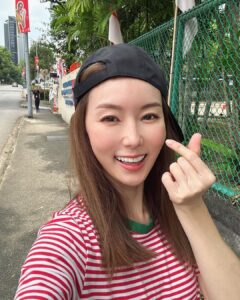 Yvonne Lim Instagram - Just gotta do my part for 🇸🇬. Back to vote and I met our Deputy Prime Minister & Minister for Finance @lawrencewongst near the polling station. 😍😍My friends are laughing at my #fangirling moment now. 🥰😜 . 之前的General Elections, 我没办法回国投票，有点小失落，还记得自己一个人看counting of votes 到凌晨四点…☺️ 这次的总统大选，我一定要回来投票！🇸🇬🙌🏻 能巧遇我们友善的副总理兼财政部长黄循财先生，真的很幸运。🥰 平时爱说话的我，这次尽然害羞得说不出话…😂 但没想到也很感动他知道我们一家打算回国的计划，希望我的安排一切都能顺利完成🇸🇬🥰 . #sgpresidentialelection2023 #deputyprimeministerandministerforfinance #mrlawrencewong #proudtobesingaporean #lovemycountry🇸🇬 #总统大选2023 #回国投票 #平安 #健康 #感恩 Singapore