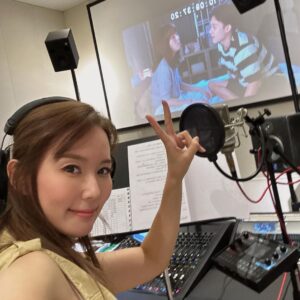 Yvonne Lim Instagram - A short and packed trip back home 🇸🇬 to celebrate @mndlmummy birthday 🎂🥳 with @honghuifang , as well as dubbing work for "Whatever Will Be, Will Be". Cherishing our time and creating memories while we are together...😘🥰 
.
只要有心，总是可以找出时间好好回来聚一聚的!😍🙌🏻.
因珍惜好姐姐的她所以一下飞机就赶去讨抱抱...😜 . 我们一起看了演唱会，吃米其林餐厅，煮炒，榴莲及网红咖啡厅..总是有聊不完的话题😄🥹🤭。也可以回来完成《天公疼憨人》的配音工作，真是太棒了！🙌🏻🥰
.
可惜还是孩子们的暑假，我不能逗留太久过国庆日，不过我们可以合体就已经心满意足了！😘
.
#friendshipgoals 
#bestsisterever 
#happybirthday 
#家人般的友情❤️ 
#平安
#健康
#感恩
@zhenggeping @huangbiren 
@catng1313
