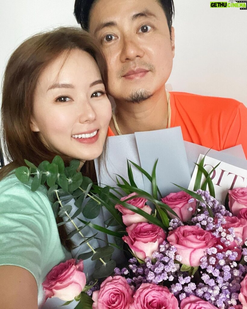 Yvonne Lim Instagram - Was wondering why @alextien insisted I have to be back today while I am busy running errands back home..🤔😝 It’s our 9th year wedding anniversary!! 🥰🥳 As I looked back at the photos over the years…I can’t help but smile..thank you for always accommodating to my ideas and supporting me even though sometimes you do get on my nerves…🫣😂😜Cheers to many more years of adventure together as a family…🥂Love you! 😘 . 从未分享我们婚礼当天的照片…今天就跟大家分享一些些吧🥰。感恩有你，有孩子们，感恩一切的一切…🙏🏻🥰 . Happy 9th Wedding Anniversary to us! 👩🏻‍❤️‍👨🏻❤️@alextien . #happyanniversary #9thyearanniversary #myjoyandhappiness #mysunshine #myfamily #mostprecious #happyAJ #happyAlexa #happymummy #我的小家庭 #平安 #健康 #感恩 Taipei, Taiwan