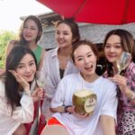 Yvonne Lim Instagram - While our kids are away at @clubmed kids club, we mommies could have some time to relax and we did an impromptu photo and video shoot at beautiful @clubmedbali.🙌🏻🥰. Must say these beautiful ladies are so easy to work with, they certainly do deserve a pat on the shoulder!! Well done beautiful ladies! 👏🏻😘 . Er...as i am mostly behind the camera, i guess that explains why i am not in them...🤣😜🥰 . 我想我就是停不下来，坐不住...去旅游，也要找事做....😝🥰 这次我选择在幕后，一边鼓励一边指导，为朋友们拍拍照，拍video...🤞🏻 看着朋友们从母亲角色演变成如此有自信的美女..有种说不出来的感觉...就是心里好为她们开心！😄😍 大家觉得如何呢？👏🏻🙌🏻🥰 @chanbrothersexpress . Have a good week everyone! 🙌🏻🌈🌼 . #tbt #clubmedbali #clubmed #chanbrothersexpress #summerbreak #mommiescanbebeautifultoo #beautifulmommies #mommiestime #thesunthesand #seasideresort #photoshoot #videoshoot #happymummy #巴厘岛 #平安 #健康 #感恩 Club Med Bali