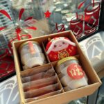 Yvonne Lim Instagram - Anyone has CNY anxiety like me? 🤔 Told myself to take a CNY break this year...not gonna do anything just rest...but i failed again when friends mentioned they missed my cny pineapple balls...😂😜 . Presenting handmade chinese new year goodies made from the heart..huat ah! 🙌🏻 . 孩子们又看到我熬夜马不停蹄地搓搓捏捏手工制作新年礼盒的凤梨酥，费南雪了..🥰😝 . 一份心意，诚意及祝福...向大家介绍我的新年礼盒《好运“龙”来》！🧧🐲 . 经典旺旺来凤梨酥，加上 @alextien 取名为黄金万两凤梨费南雪(Financiers) 还有 “龍宝平安”！你们会喜欢吗？😍😄 . #dragonyeariscoming #chinesenewyeargoodies #chinesenewyeargiftbox #homemade #madewithlove #bakedwithlove #happymummy #myjoyandhappiness #mysunshine #还在赶货中 #朋友们喜欢我就开心 #平安 #健康 #感恩 #