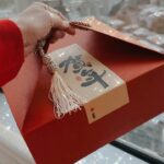 Yvonne Lim Instagram - Anyone has CNY anxiety like me? 🤔 Told myself to take a CNY break this year...not gonna do anything just rest...but i failed again when friends mentioned they missed my cny pineapple balls...😂😜 . Presenting handmade chinese new year goodies made from the heart..huat ah! 🙌🏻 . 孩子们又看到我熬夜马不停蹄地搓搓捏捏手工制作新年礼盒的凤梨酥，费南雪了..🥰😝 . 一份心意，诚意及祝福...向大家介绍我的新年礼盒《好运“龙”来》！🧧🐲 . 经典旺旺来凤梨酥，加上 @alextien 取名为黄金万两凤梨费南雪(Financiers) 还有 “龍宝平安”！你们会喜欢吗？😍😄 . #dragonyeariscoming #chinesenewyeargoodies #chinesenewyeargiftbox #homemade #madewithlove #bakedwithlove #happymummy #myjoyandhappiness #mysunshine #还在赶货中 #朋友们喜欢我就开心 #平安 #健康 #感恩 #