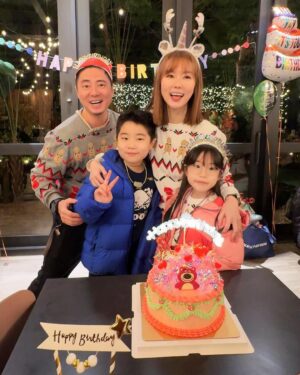 Yvonne Lim Instagram - 9 years ago i gave birth to an awesome boy and i love him so much! 😍 It's AJ's birthday! 🥳
.
On this festive month of December...we are fortunate to have the company of dear friends @marklee4444 @catng1313 @joseph.liauw and AJ's godparents @ykgrids from Singapore so we took a road trip to go glamping! Will be sharing more about this awesome glamping ground later, perfect for families with young kids. 🤗
.
And for his birthday, i made a #Lotsocake Buttercream cake with homemade strawberry jam filling! 😋 I know not only him but the kids will love it too! 😉🥰 
.
分享为孩子们制作的蛋糕及生日惊喜哦！😍虽然他比较期待和牛的生日大餐！😂🥰🙌🏻
.
HAPPY BIRTHDAY my dear son!! Thank you for being the best son, grandson, godson, brother and friend to all of us! We love you so much! 😘🎂
.
#AJturned9
#happybirthday
#lotsobirthdaycake
#swissmeringebuttercream
#madewithlove
#bakedwithlove 
#selftaughht 
#myjoyandhappiness 
#mysunshine 
#firstborn
#happyAJ
#happyAlexa
#happymummy 
#stayhumbleandkind
#siblingslove
#生日快乐
#平安
#健康
#感恩