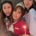 Yvonne Lim Instagram - Birthday girl specially requested my Chocolate Banana Cake so no matter how late it is...and even though i accidentally spilled my bowl of chocolate ganache on the floor 🤦🏻‍♀️ I'm just so glad i made it on time! 🥰🙌🏻 . 我又来半夜做蛋糕了...😜🤣 #tbt . #birthdaycake #specialrequest #bakedwithlove #homebaked #chocolatebananacake #半夜 #夜猫子 #生日蛋糕 #平安 #健康 #感恩