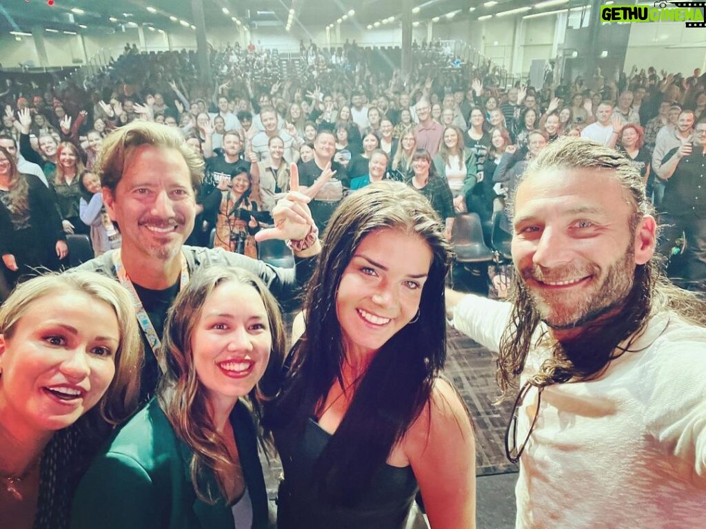 Zach McGowan Instagram - Thanks @germancomiccon for a great weekend. So great to see old friends and meet new ones.✌️❤️🍻
