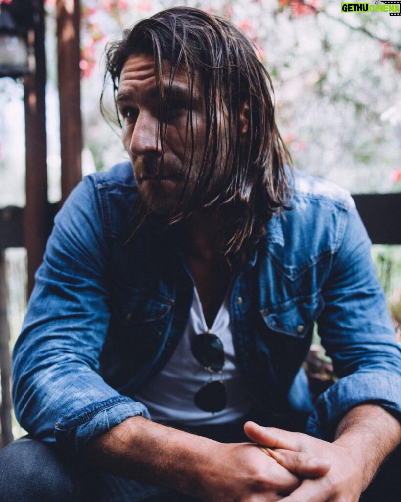 Zach McGowan Instagram - #tt to this shoot I did with @the_italian_reve a while back. Always liked these photos. You know I love a little hair in the face 😂❤️