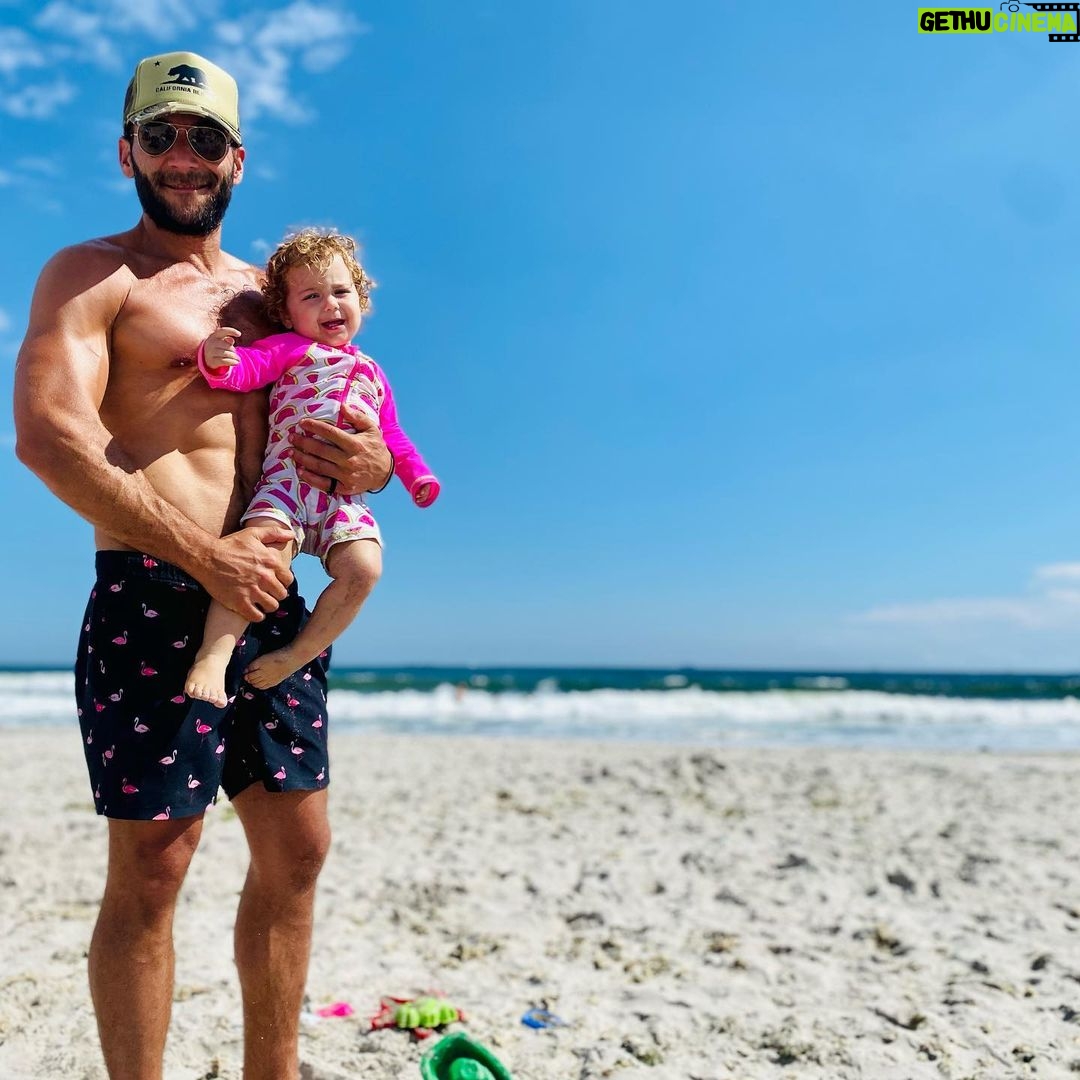 Zach McGowan - 11K Likes - Happy July 4th to everyone. Just finished up a great weekend with the OG McGowan fam at camp Lido. So great to be together as a family. 🍻❤️🇺🇸