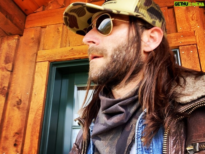 Zach McGowan - 12.4K Likes - Double 🌈 over my cabin out here in Montana. ✌️❤️