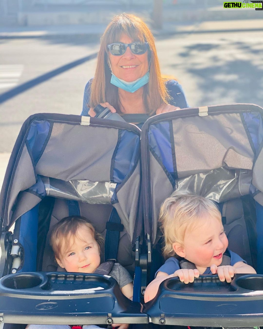 Zach McGowan - 15K Likes - Happy Mother’s Day to all the bringers of life but especially to my wife @beingbossmama and my mother @brendamcgowan13 for being the best mommas ever ❤️