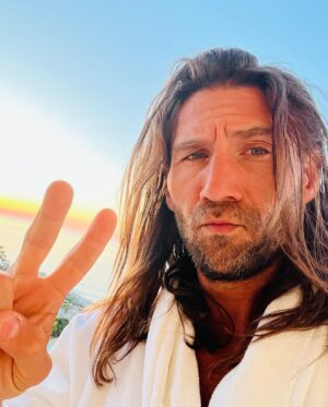 Zach McGowan Instagram - ✌️ out Malta. What a cool place. Hope to see all my new friends again soon.  So great to work with @neilmarshall_director again after almost 10 plus years! Thanks for having me✌️❤️🍻