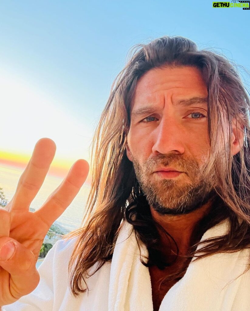 Zach McGowan Instagram - ✌️ out Malta. What a cool place. Hope to see all my new friends again soon. So great to work with @neilmarshall_director again after almost 10 plus years! Thanks for having me✌️❤️🍻