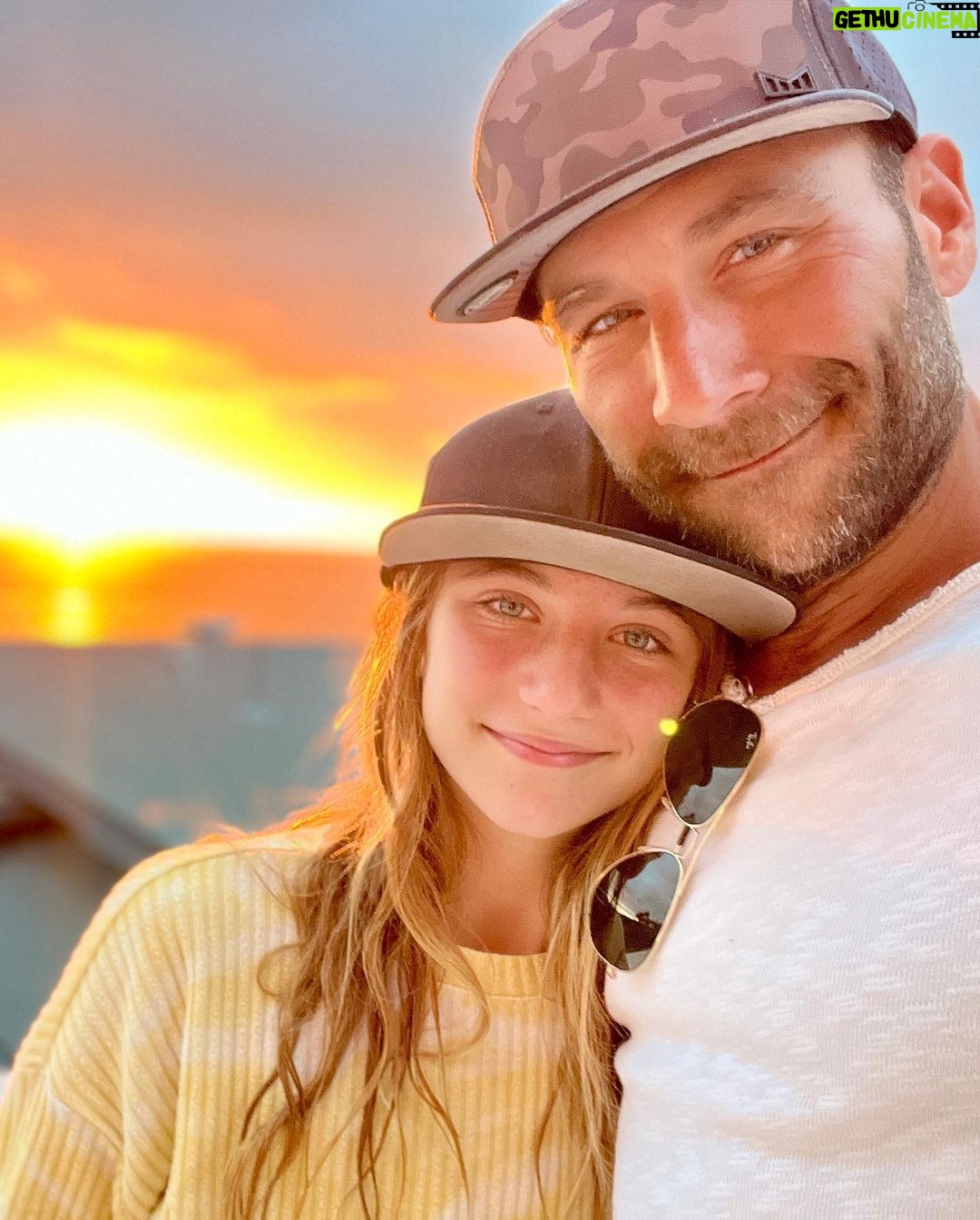 Zach McGowan - 13.1K Likes - Fun times in Malibu yesterday. Making it look easy is one of our specialties. Thanks to our friends for having us and big thanks to @shiriappleby for getting us all in one frame which is no small task ✌️❤️🍻
FYI that is the first pineapple guava from trees we planted last spring. ❤️