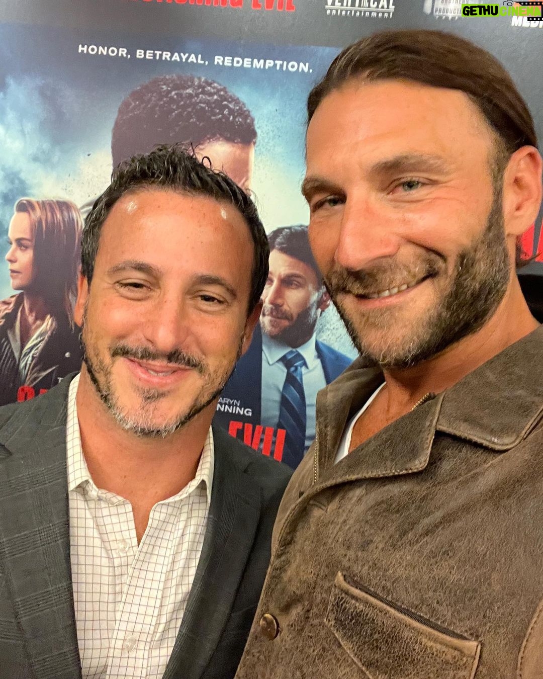 Zach McGowan Instagram - Great times at the @sanctioningevil premiere. It is out now in theaters and on VOD. Watch it and Let me know what you think π @tobiastruvillion @tarynmanning @antenovakovic4 @kyletravissharp @robcsimmons @verticalentertainment @damien.ny @carrie_kim_ @kreshnovakovic @ebonyjoann @jamesbiberi @johnschmidtdp and everyone else who worked to make it happen. βοΈβ€οΈπ»
