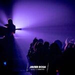 Zahara Instagram - Buah No supero lo de anoche Gracias infinitas por contar conmigo @brisa_festival @cruzrojaesp @teatrocervantes Gracias por llenar este precioso teatro, por el respeto extremo, por acompañarme en una noche con tantas emociones. Fue una locura volver a este repertorio, a la acústica, a la desnudez de las canciones, a sentir mi voz temblar de emoción, al contener las lágrimas viendo las vuestras. Qué bonito todo lo que sentí. Muchas gracias No había manera mejor de inaugurar década. Gracias @javierrosalivephoto por las fotos, a @estelabenitez_stylist por este vestidazo de @duarte.official y por mis botas favoritas de @drmartensofficial. Gracias @diegogarcialuces por hacerme brillar, y @sergio_vufalo por tocar conmigo al otro lado del escenario. Gracias @alfonsovalverde por ser mi todo ayer. Me siento muy afortunada por esta familia que siento que somos. Gracias 🩷💙💛🩵💜🩵❤️🩵💛💙🩷💛🩵💜