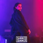 Zahara Instagram - Gracias, @sansanfestival por cuidarnos tanto. Me duele cada centímetro de mi ser, pero mereció la pena. Esta propuesta la haremos muy pocas veces este año y eso hace que se nos dejemos la vida cada vez, desde que escuchamos el manifiesto con el que abrimos hasta el último acorde de Flowers. Gracias a @ainhoalaucirica, @javierbragado y @patrymartinphoto por las fotos. 🖤🖤🖤🖤🖤 🕴️🕴️🕴️🕴️🕴️ SanSan Festival