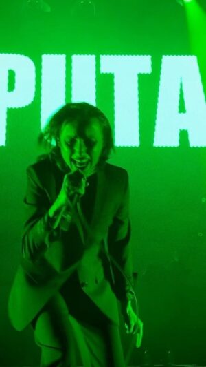 Zahara Instagram - Ya podéis escuchar ESTO NO ES UNA CANCIÓN POLÍTICA en todas las plataformas.

La versión en directo viene con vídeo en VEVO.

💚💚💚💚💚💚