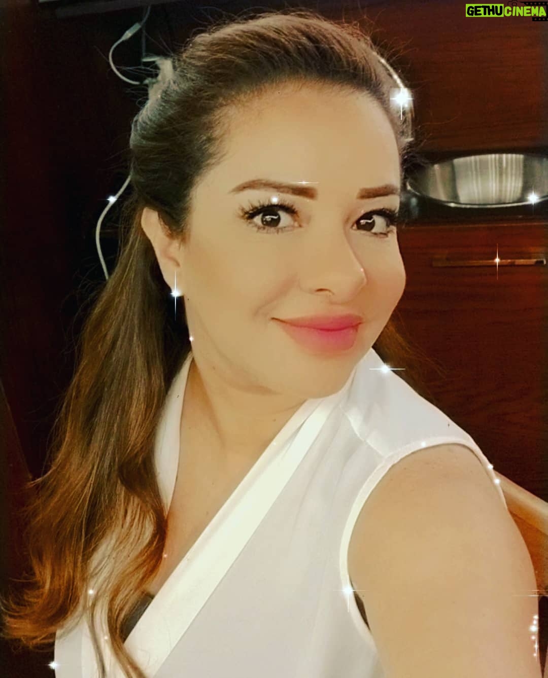 Zahra ElHaroufi - 89 Likes - مساء الخير