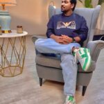 Zakir Khan Instagram - Yeh azaab hijr ke hum par, kam bhi toh ho sakte they. Jaise gairon ke sath hain abhi, Waise hum bhi toh ho sakte they. Zakir khan