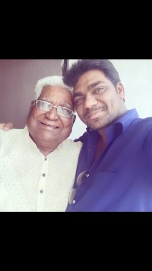 Zakir Khan Instagram - Joote seedhe kar diye they ustad ke… 

#Tathastu