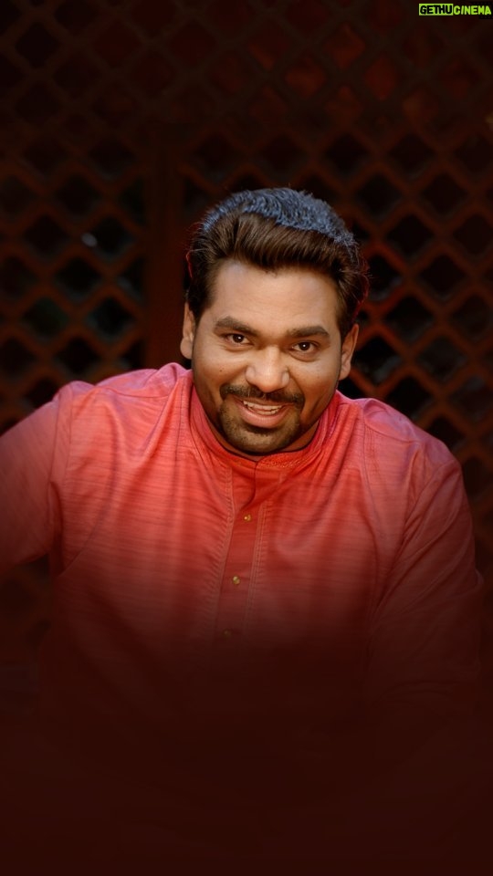 Zakir Khan Instagram - excitement mein nikal jata hai idhar-udhar 🤠watch all episodes on Amazon miniTV joh hai Amazon shopping app pe, woh bhi bilkul FREE! all episodes: click on the link in bio @gopaldatt @nishanttanwar @venussinghofficial @iamhimanshikhurana @kkamra @prachidesai @karishmasharma22 @whofaisalmalik @shenaztreasury @randomvarun @hussain.dalal @tanmaybhat @therichachadha @mrbeanbagg #FarziMushairaS3 #FarziMushairaS3OnAmazonminiTV #ZakirKhan #GopalDutt #VenusSingh #NishantTanwar #PrachiDesai #HimanshiKhurana #TanmayBhat #KritikaKamra #FaisalMalik #ShenazTreasury #KarishmaSharma #RichaChadha #AmazonminiTV #WatchFree