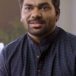 Zakir Khan Instagram – chai ki tarah zaroori aur khoobsurat baatein karni hai aap se 💙 aa rahe ho?
#TathastuOnPrime, watch now