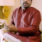 Zakir Khan Instagram – Lakh rupaye ki ghadi bhi haath mein itni nahi jachhti…jo Khushiyaan Pyaar se bandhi Rakhi se hain sajti .
This Rakshabandhan surprise your sister with the Amazon Pay gift card, so she can get her #GiftOfChoice!
#PayAmazonSe #Collab