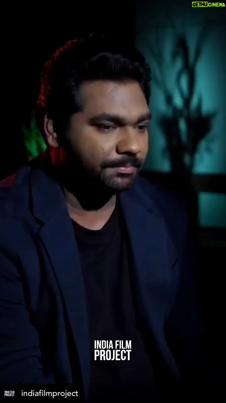 Zakir Khan - 354.6K Likes - Meri limited samjh me. π