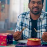 Zakir Khan Instagram – Ek badi masoom si koshish humne ki hai, bade pyar se ek biryani banayi hai, Mehfil uska naam rakha hai! 

Ye Mehfil aap bhi sajaa sakte hain aapke apno ke saath. Ab plate mein sirf biryani nahi humara pyar bhi hoga! Aaj he order kijiye aur chakh ke bataiyega zaroor ke kaisi lagi. 

Delivering now in 30+ cities. Order on BigSpoon app, also available on Swiggy & Zomato. 

#BiryaniMubarak
#mehfil #mehfilbiryani #biryani #chickenbiryani #biryanilovers #hyderabadibiryani #lucknowibiryani #food #foodie #FoodDelivery #foodhygiene #ordernow #bringsyoutogether
#mehfilbiryanibyzakirkhan #hardinmehfil #bigspoon