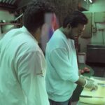 Zakir Khan Instagram - Dekho bhai, bahar se main jitna bhi sakht banun, khana dekh ke main pighal hi jaata hun. Isiliye you know, when I take on the chef's role, I take it pretty seriously. Also mummy ne kitchen mein ganda karne se mana kardiya toh main @chefpicu ke paas aagya. Watch my kitchen adventure only on 'Star Vs Food' on @discoveryplusIN #discoveryplus #StarVsFood #Chef #Cooking