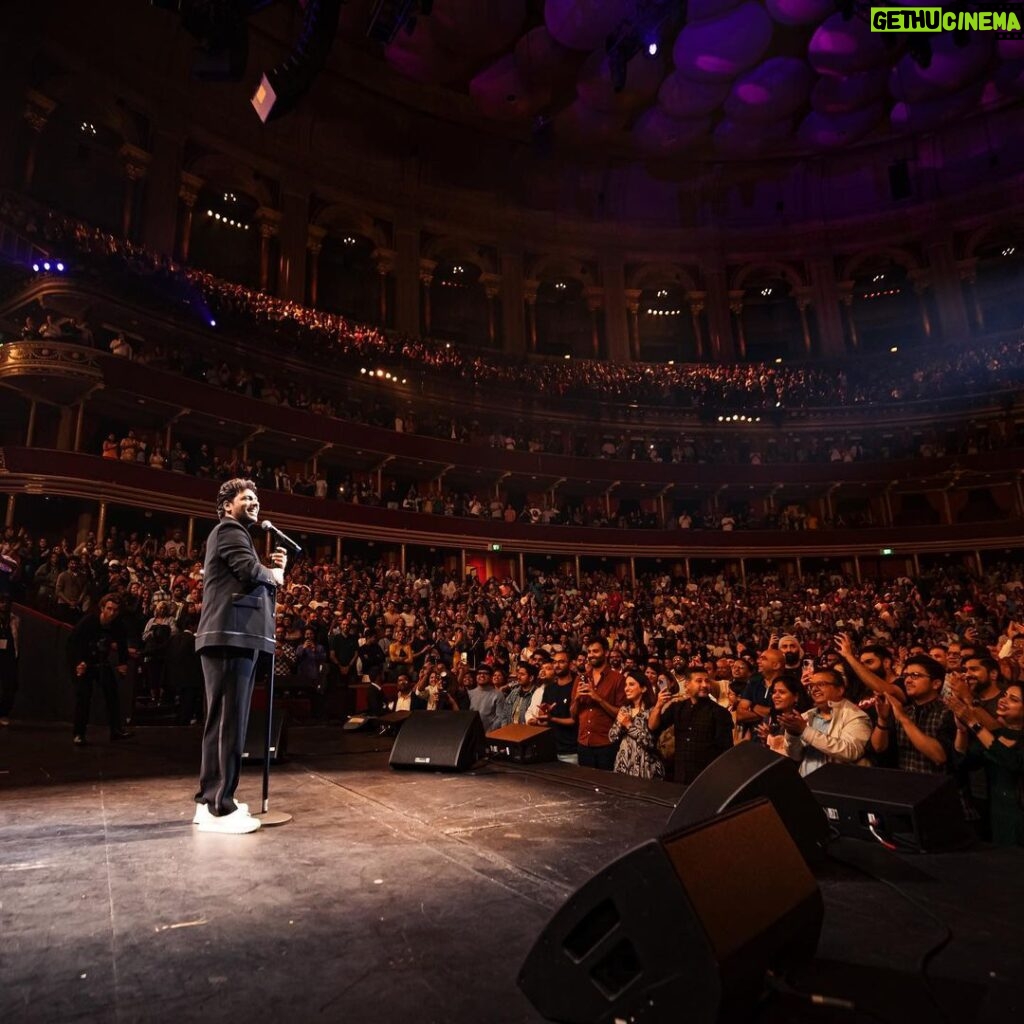 Zakir Khan Instagram - A huge shout out to @zakirkhan_208 for making Royal Albert Hall history at the weekend 👏 On Sunday, Zakir Khan became the first Asian comedian to headline our auditorium, in the first show at the Hall performed entirely in Hindi. Images: @_he_photo