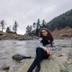 Zalak Desai Instagram – All elements of nature at one spot. This experience was surreal. Nature at its best🏞️
Pahalgam, you’re beautiful ❤️
Can’t wait to visit you again!