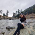 Zalak Desai Instagram - All elements of nature at one spot. This experience was surreal. Nature at its best🏞️ Pahalgam, you're beautiful ❤️ Can't wait to visit you again!
