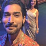 Zalak Desai Instagram - From the other night...✨ #MikaDiVoti #Lookbook #ReunionWithFriends #FunNight #Throwback Filmcity Road, Goregaon east