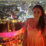 Zalak Desai Instagram - Bangkok Diaries!!! 🇹🇭💃🏻😍 #huskycafebangkok#Tichuca#Khaosanroad#VisitBangkok#visitthailand