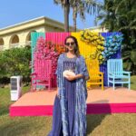 Zalak Desai Instagram - Get ready for some Shaadi content 💃 Here's my look for my sister's Carnival themed party! Your thoughts?😎 Let me know in the comments below!☺️ Got a customized dress made and the clutch is by my fav @prettylittlearts87 I love how you can carry it as a sling as well as a clutch🫶🏼 #ShaadiSeason#indianWedding#LookBook#Grateful#Blessed