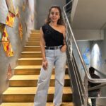 Zalak Desai Instagram - Happy Me🥰😇🧿 #Ootd#PartyLook#DressUp#Grateful#BlackisBlack Mumbai, Maharashtra