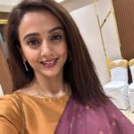 Zalak Desai Instagram - Adoring myself in a saree of my favourite colour!💜 #IndianLook#SareeLove#Purple#Favourite#EngagementLook#lovethyself#Grateful