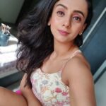 Zalak Desai Instagram - Feeling super productive today! Shot a small everyday makeup video Let me know in the comments below if you'd like me to share this makeup tutorial! . . . #MidWeekMotivation #Blessed #Grateful Mumbai, Maharashtra