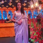 Zalak Desai Instagram - From the other night...✨ #MikaDiVoti #Lookbook #ReunionWithFriends #FunNight #Throwback Filmcity Road, Goregaon east